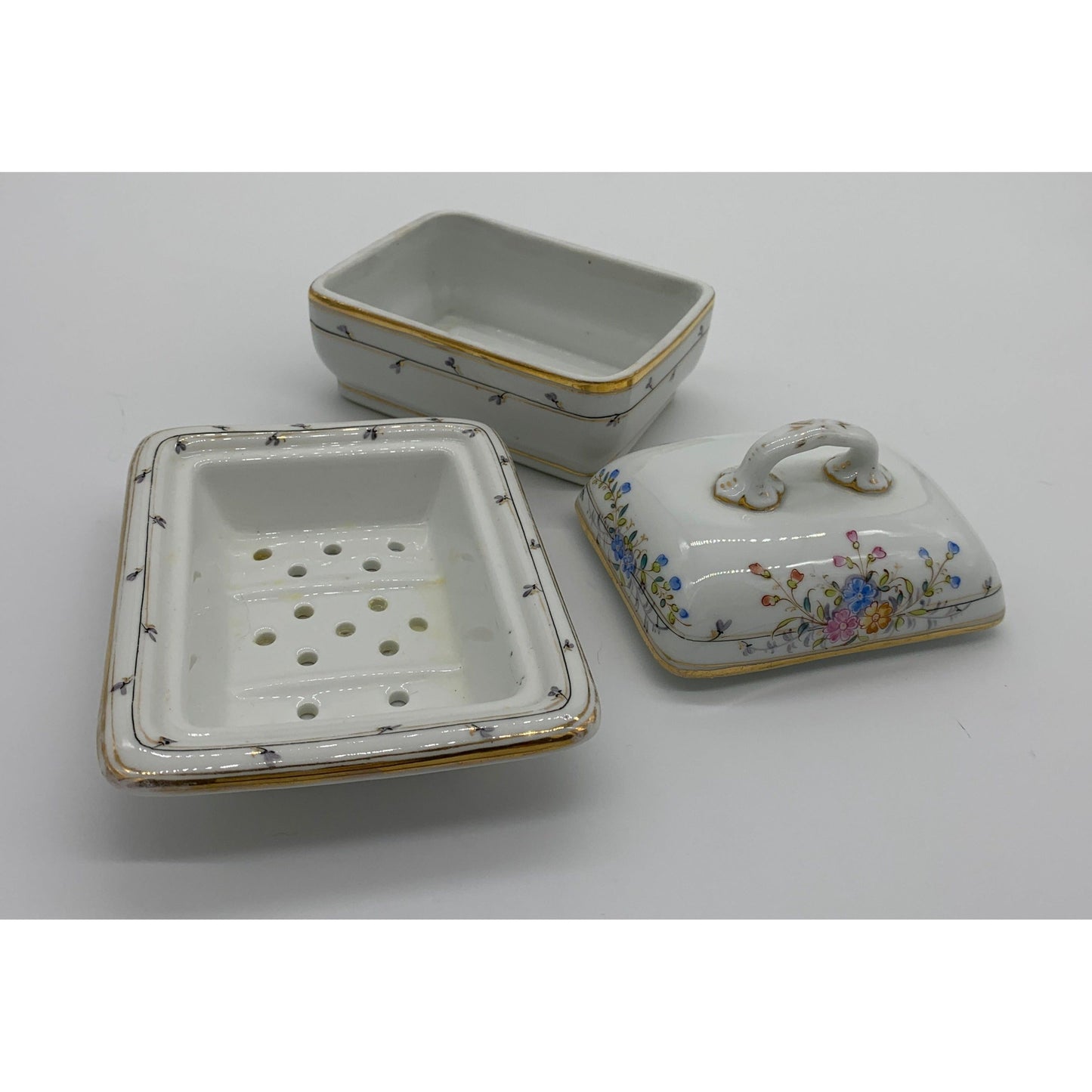 Covered  Ivory Porceline Soap Dish 3 pieces
