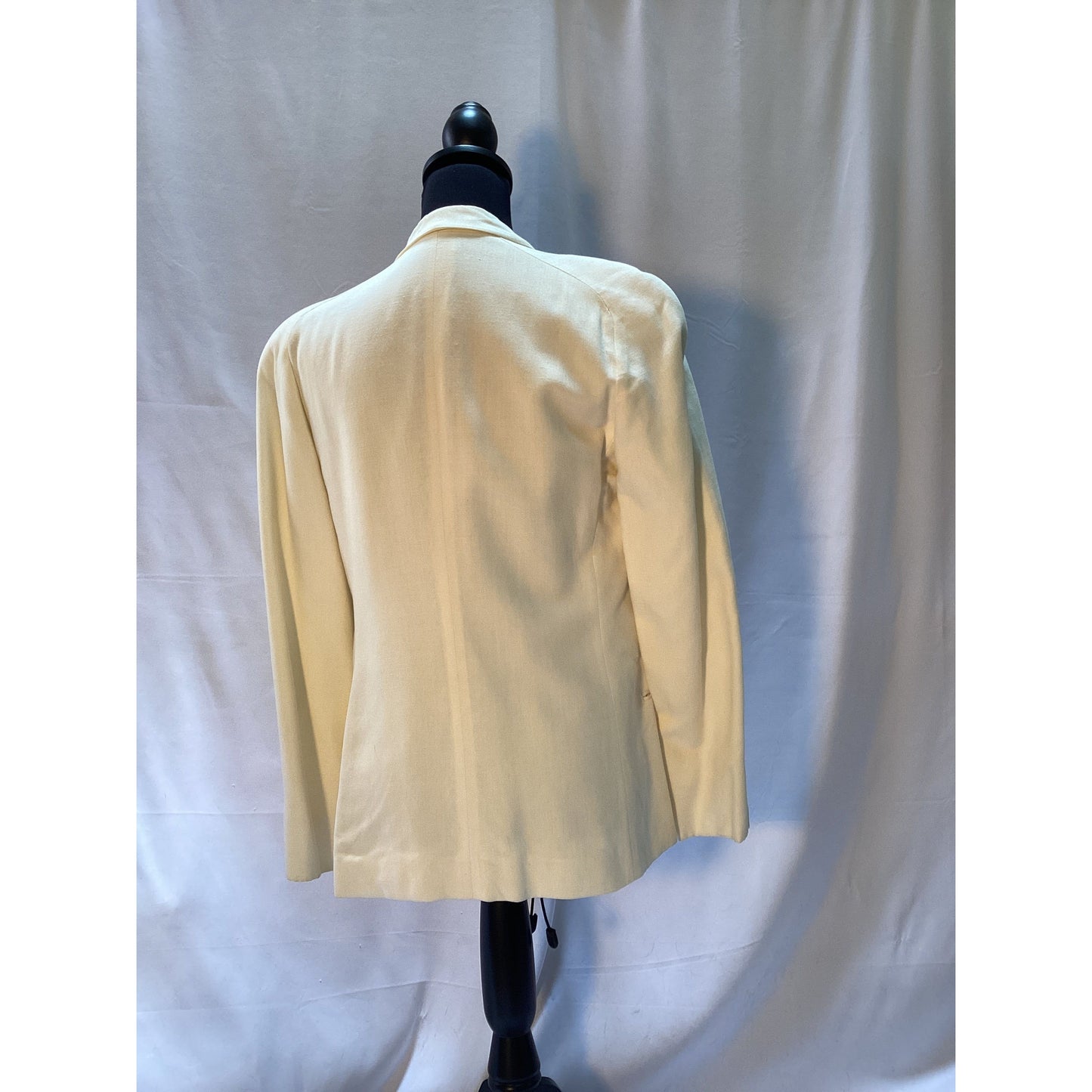 Linen Blazer by Tahari Antique White single breasted size 12
