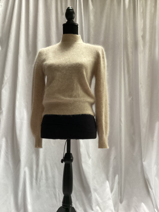 CHAUS LAMBSWOOL /ANGORA  long sleeved sweater, size small color beige