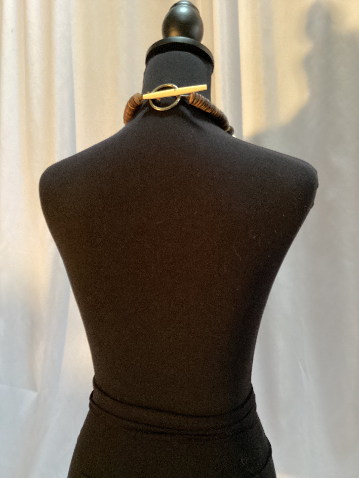 AFRICAN BEAD AND SHELL NECKLACE ABOLONE